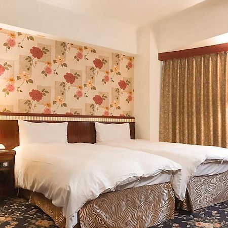 Kiwi Hotel Mrt Wenxin Branch Tchaj-čung Exteriér fotografie