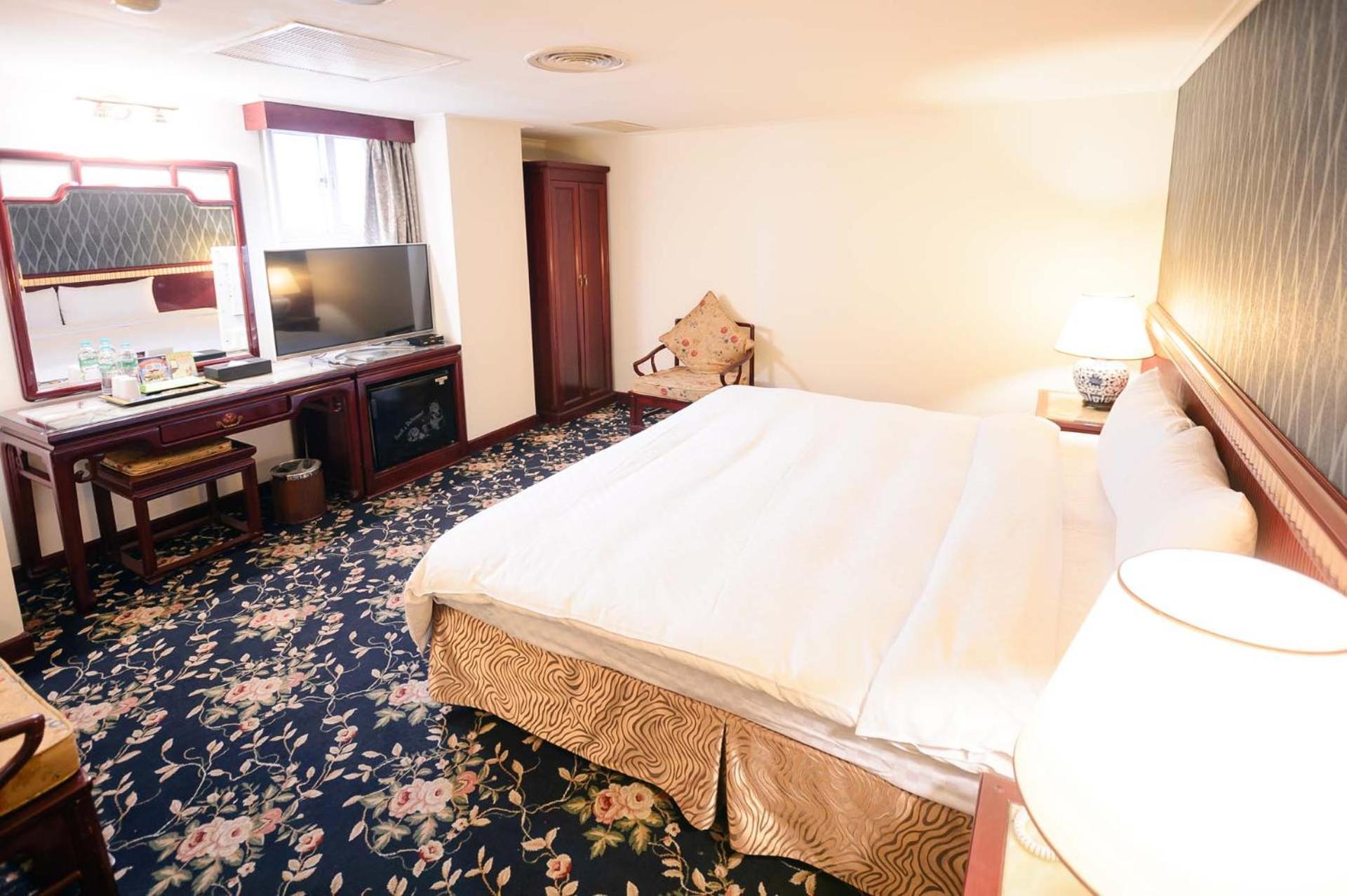 Kiwi Hotel Mrt Wenxin Branch Tchaj-čung Exteriér fotografie