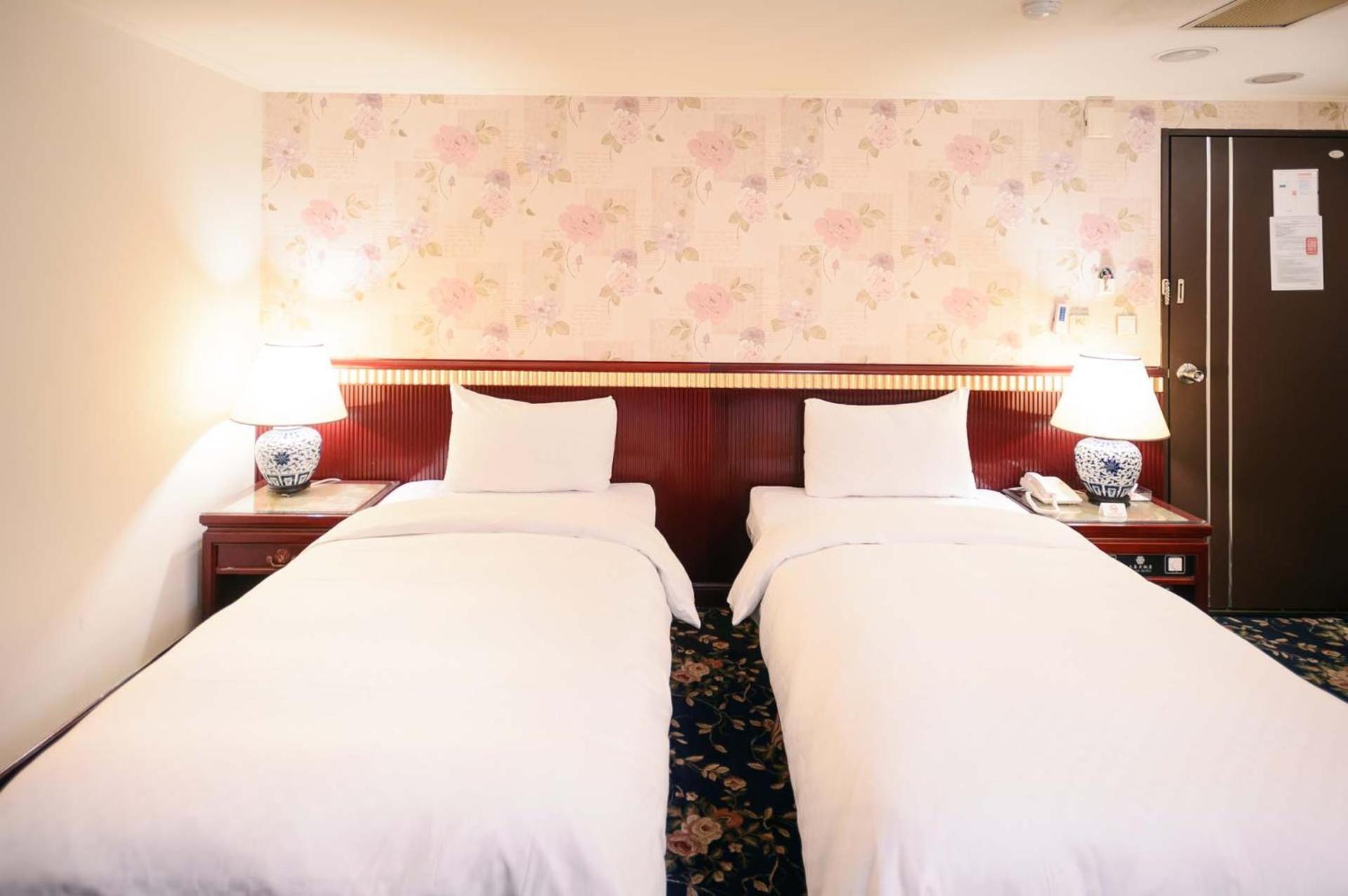 Kiwi Hotel Mrt Wenxin Branch Tchaj-čung Exteriér fotografie