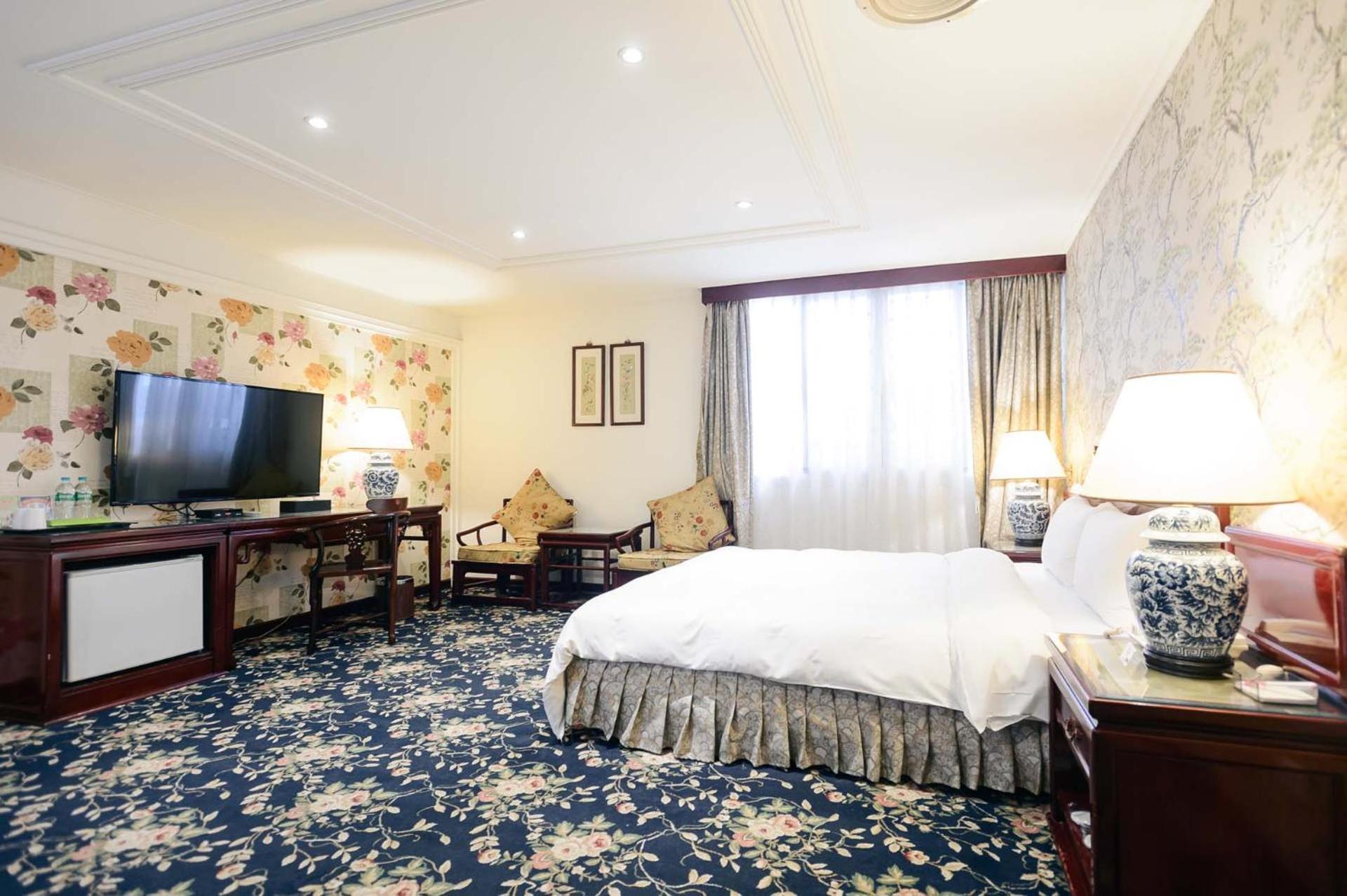 Kiwi Hotel Mrt Wenxin Branch Tchaj-čung Exteriér fotografie