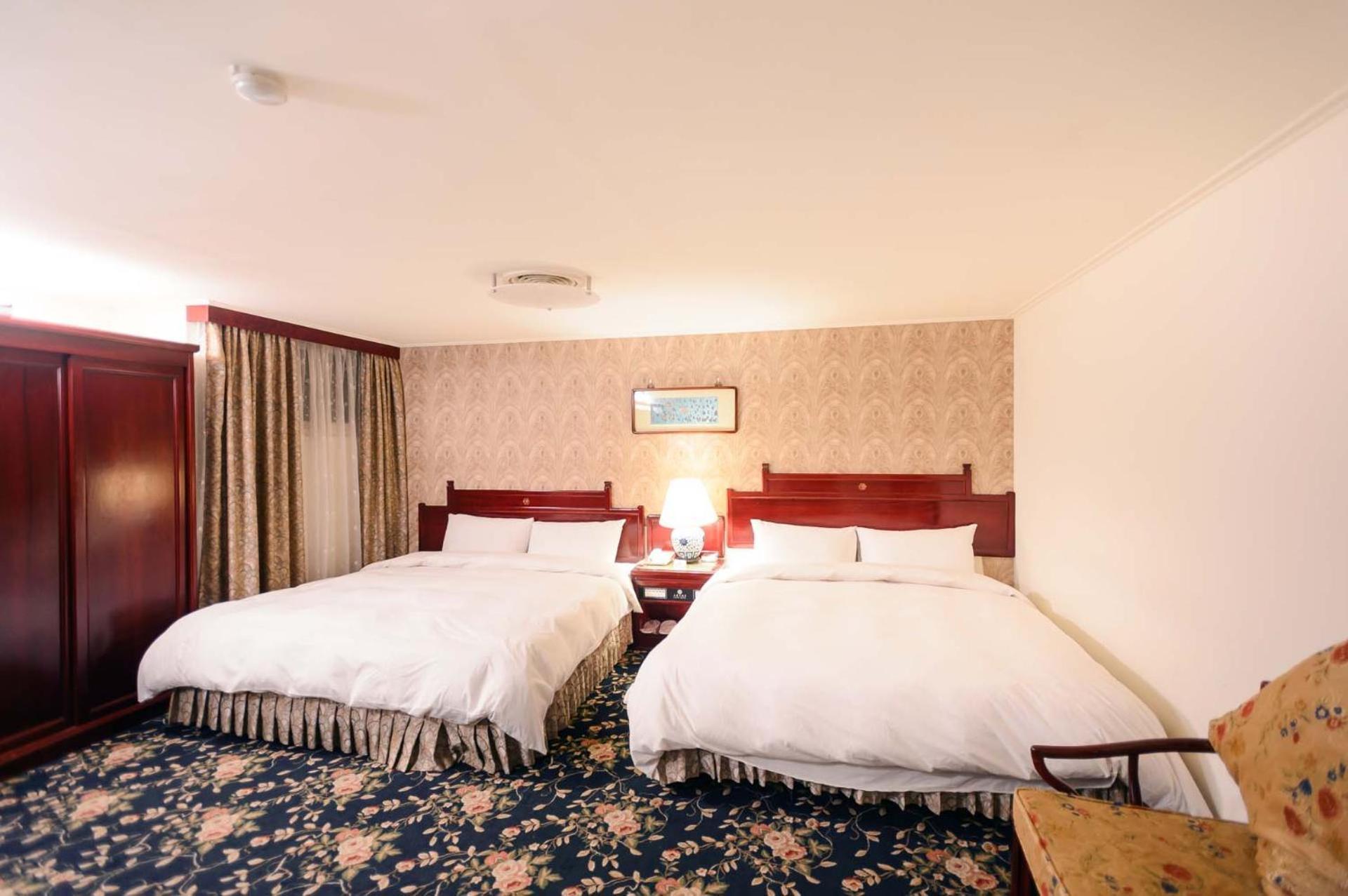 Kiwi Hotel Mrt Wenxin Branch Tchaj-čung Exteriér fotografie