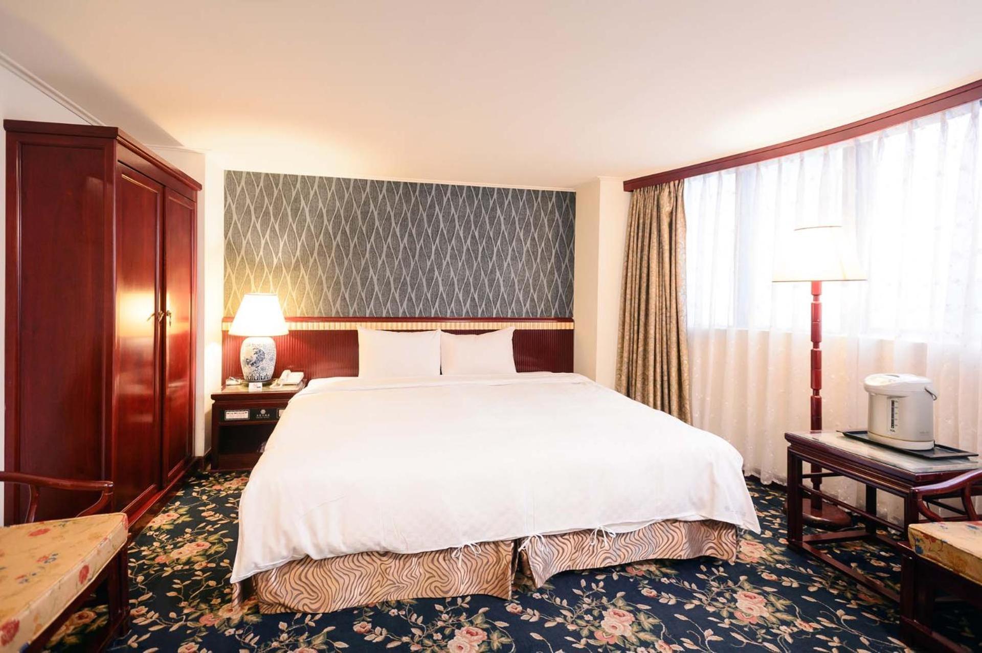 Kiwi Hotel Mrt Wenxin Branch Tchaj-čung Exteriér fotografie
