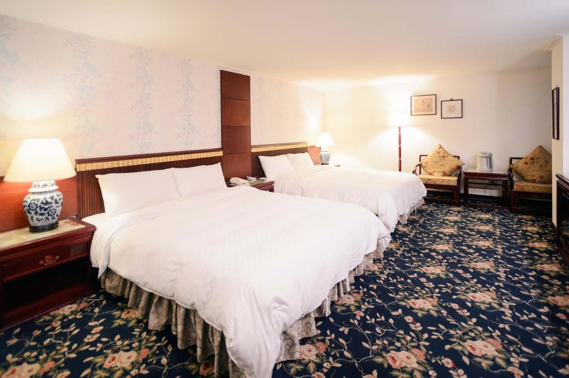 Kiwi Hotel Mrt Wenxin Branch Tchaj-čung Exteriér fotografie